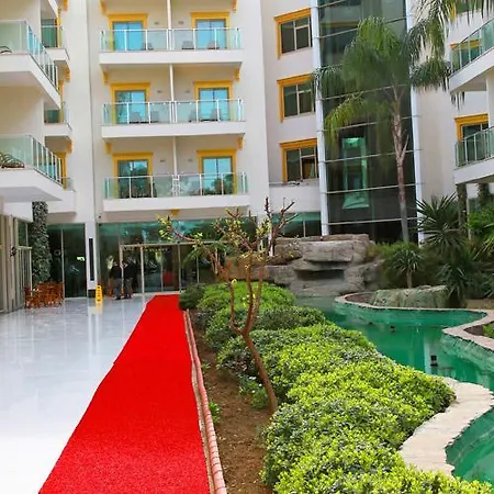 Hotell Grand Ring 5*