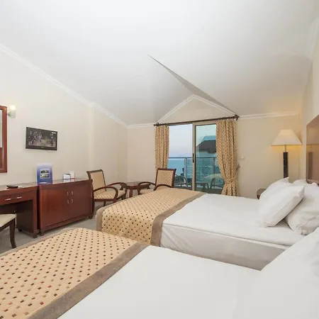Hotell Grand Ring 5*